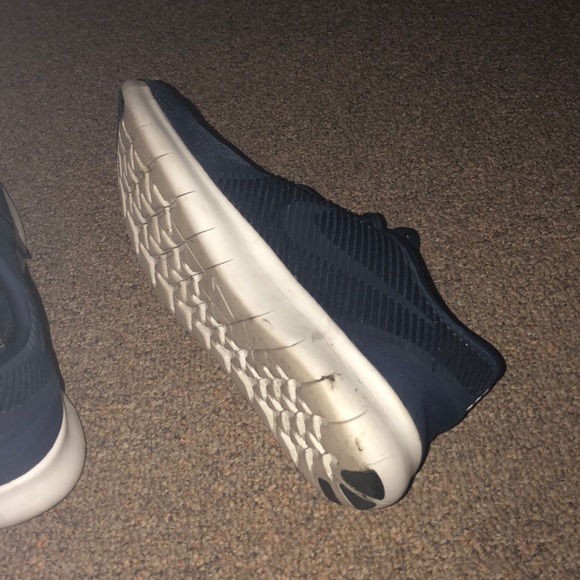 Nike free shoes! - Picture 4 of 8